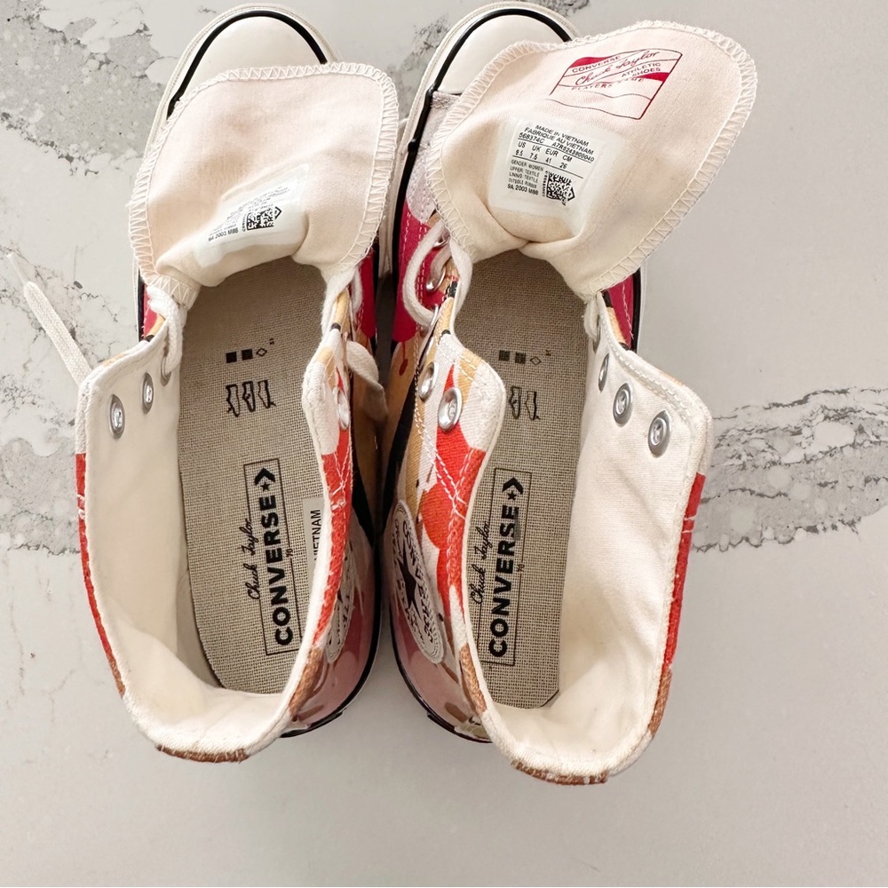 Converse Chuck 70 High Vintage Floral Sneakers - Picture 7 of 16